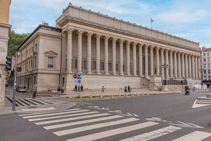 Francia - Lyon 015 - Palacio de Justicia.jpg